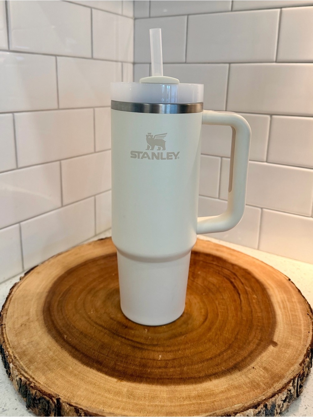 Stanley Quencher H2.0 Flowstate Tumbler | 30 oz - Cream 2.0